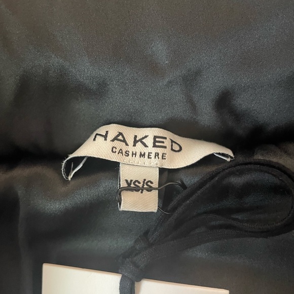 Patti Cashmere Puffer Jacket by Nakedcashmere - Picture 10 of 12